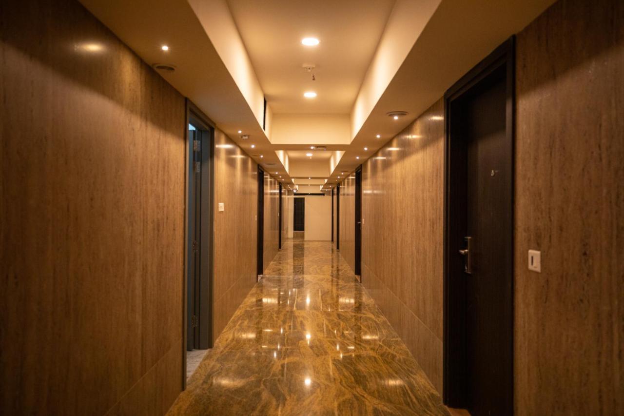Hotel Silver Cle Haidarábád Kültér fotó