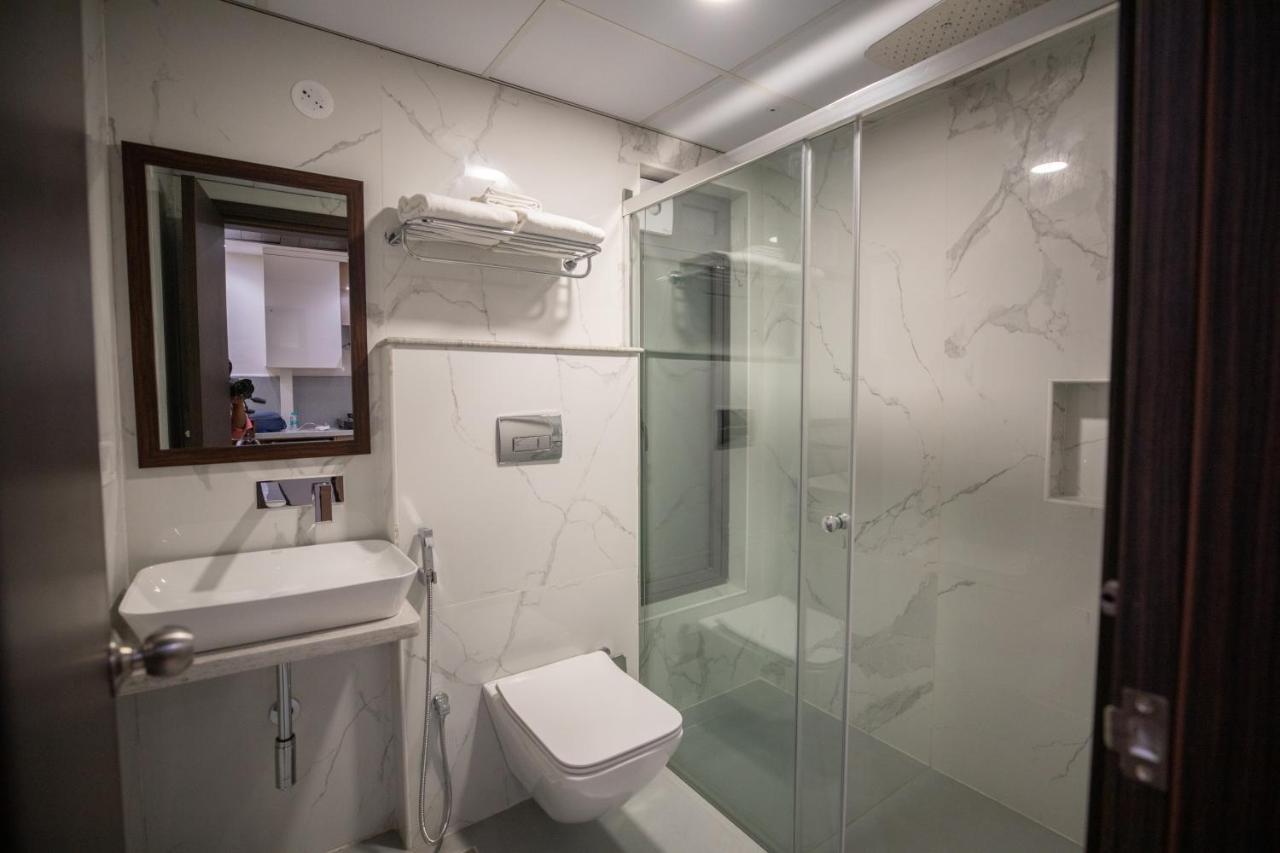 Hotel Silver Cle Haidarábád Kültér fotó