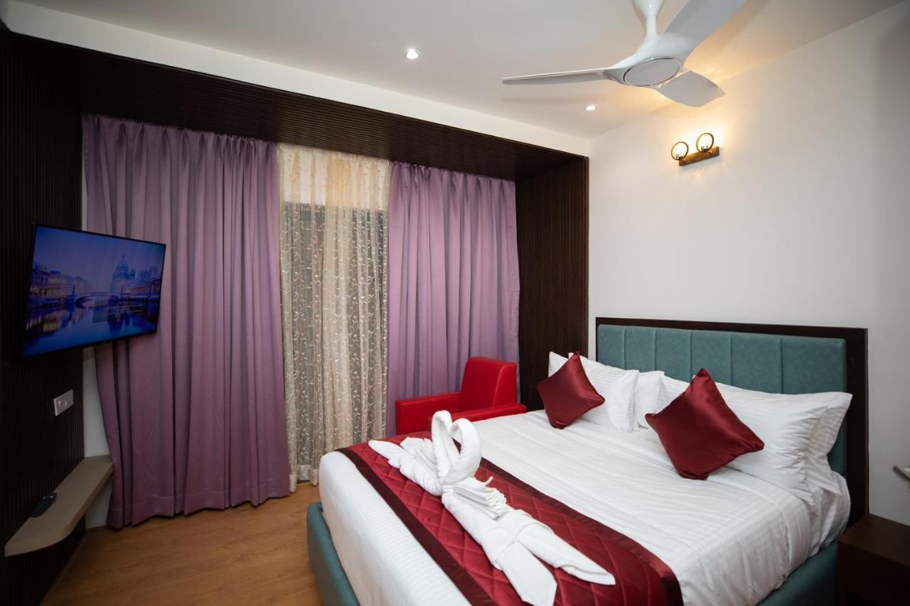 Hotel Silver Cle Haidarábád Kültér fotó