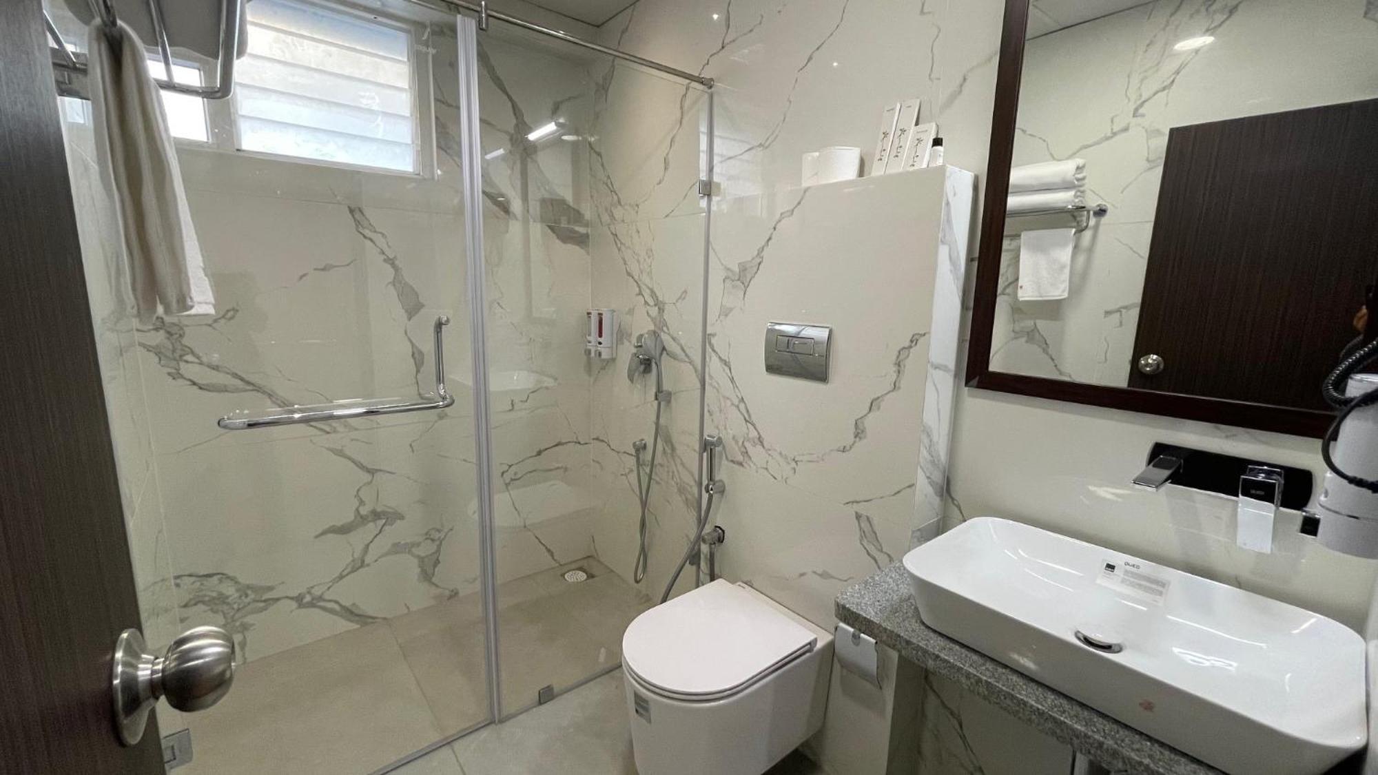 Hotel Silver Cle Haidarábád Kültér fotó
