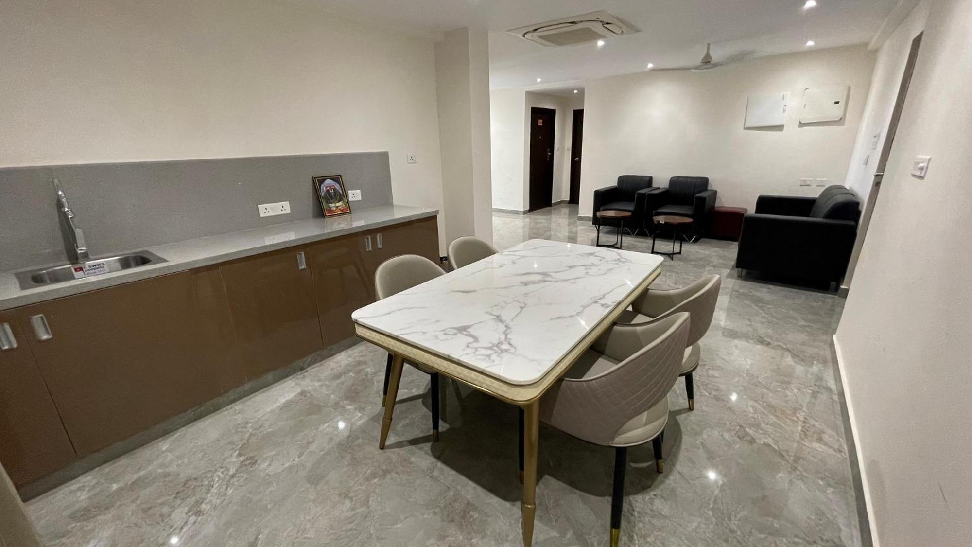 Hotel Silver Cle Haidarábád Kültér fotó