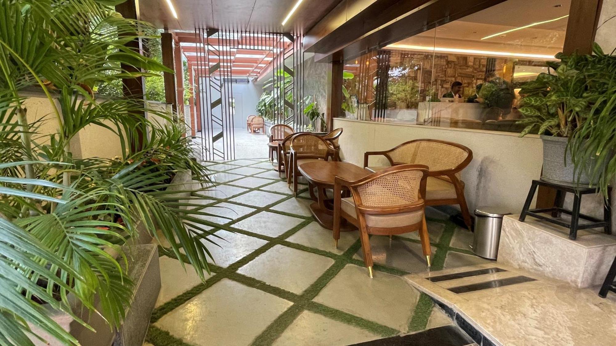Hotel Silver Cle Haidarábád Kültér fotó